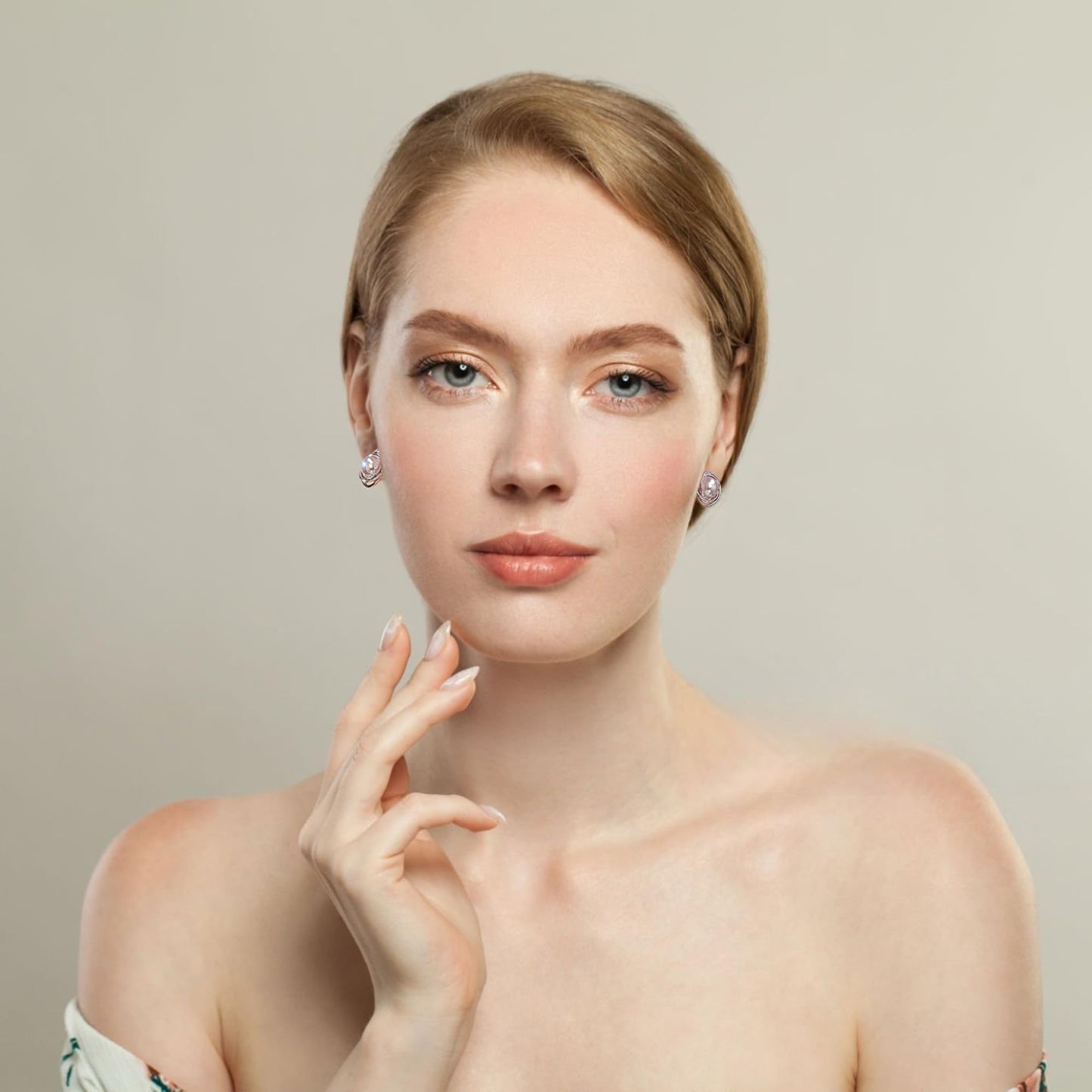 SUNFEEL Stud Earrings for Women, 14K Gold Plated Sterling Silver Pearl Earrings with Cubic Zirconia Hypoallergenic Jewelry Gift for Mom, Wife, Girlfriend, Daughter for Mother's Day, Anniversary, Birthday, Party